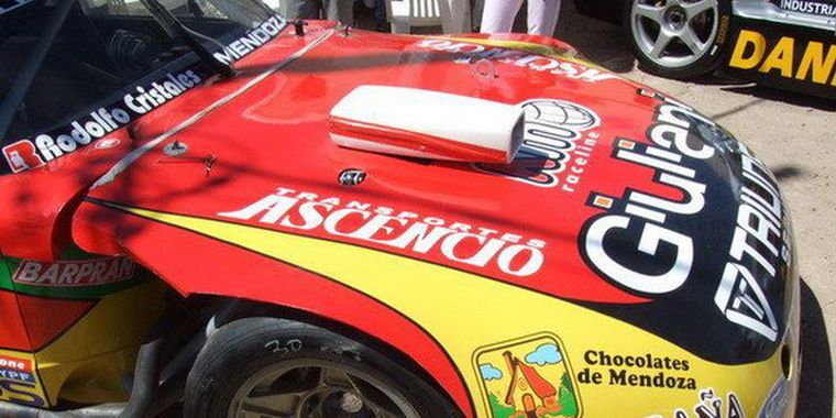El circo del Zonal ruge en el autódromo Jorge Angel Pena de la Ciudad de San Martín. Foto: Alfredo Olmedo