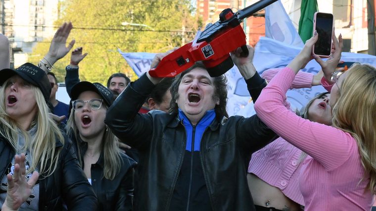 Javier Milei juega sus últimas cartas a menos de una semana de las elecciones Foto: NA