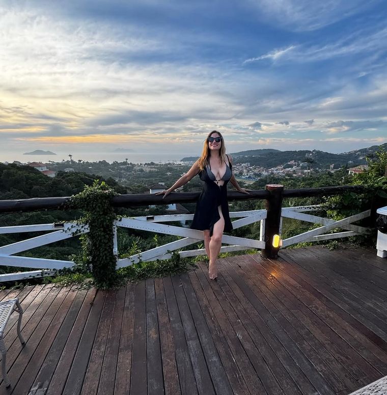 La modelo deslumbró con fotos desde Buzios. La modelo deslumbró con fotos desde Buzios.
