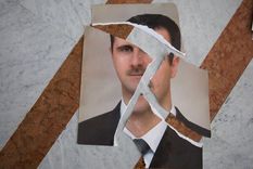 una siria en ruinas y dividida trata de levantarse un ano despues de la caida de al assad