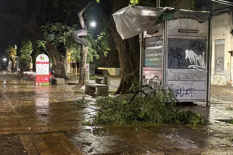 La Ciudad de Mendoza después de la tormenta. La Ciudad de Mendoza después de la tormenta.