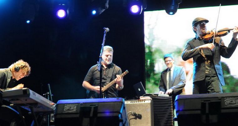 Bajofondo brilló en la noche de Trapiche Tributo. Foto: Gerardo Gómez / MDZ