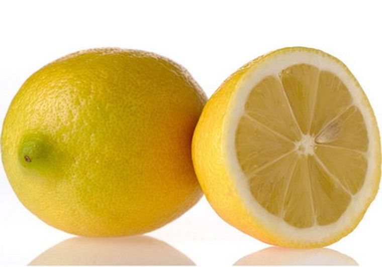 Se recomienda tener lo limones fuera de la heladera. Se recomienda tener lo limones fuera de la heladera. 