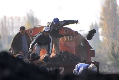 MDZol | Nadie logra frenar el robo de carbón en trenes. Foto: Pachy Reynoso/MDZ