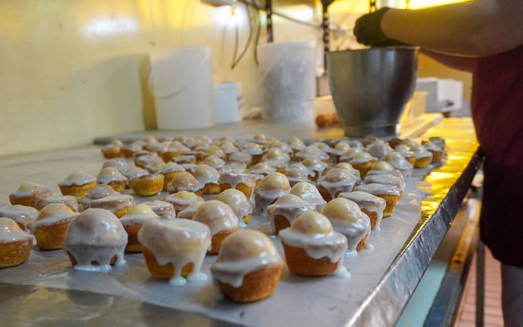 No solo los productos helados, sino también la panadería es de elaboración manufacturada en Soppelsa. No solo los productos helados, sino también la panadería es de elaboración manufacturada en Soppelsa.