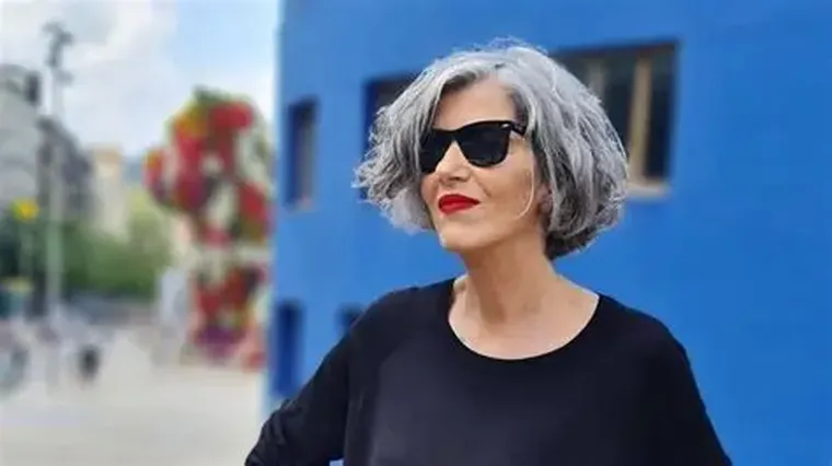 El ovario no es solo un órgano reproductivo. Es un regulador central del envejecimiento femenino, con impacto directo en la salud cardiovascular. El ovario no es solo un órgano reproductivo. Es un regulador central del envejecimiento femenino, con impacto directo en la salud cardiovascular.