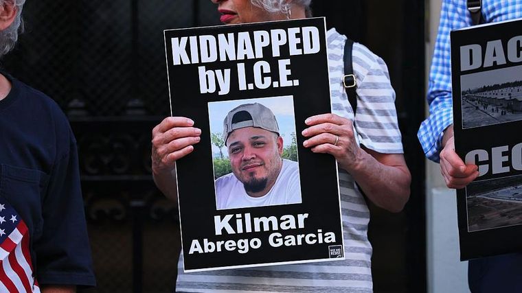 Ábrego fue deportado en marzo y regresado a EE.UU. en junio