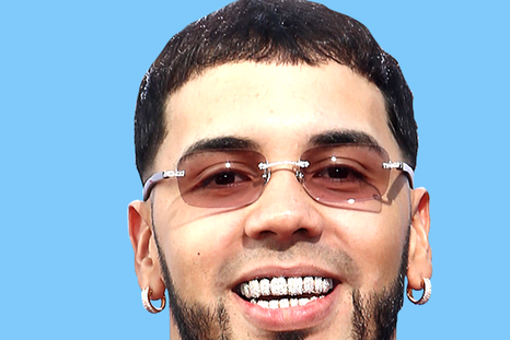 Anuel AA lanzó su último sencillo donde nombra a Karol G.