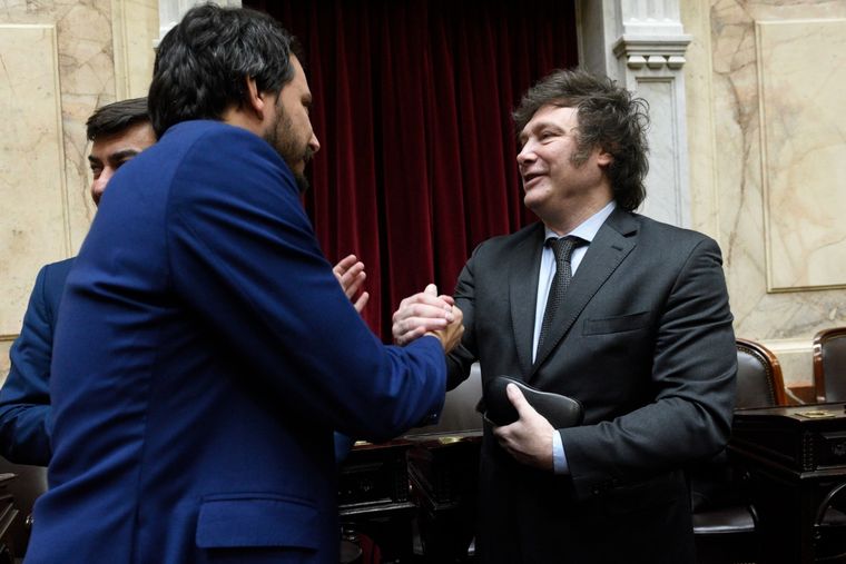 El diputado nacional Álvaro Martínez junto al presidente, Javier Milei Foto: @lMartinezAlvaro