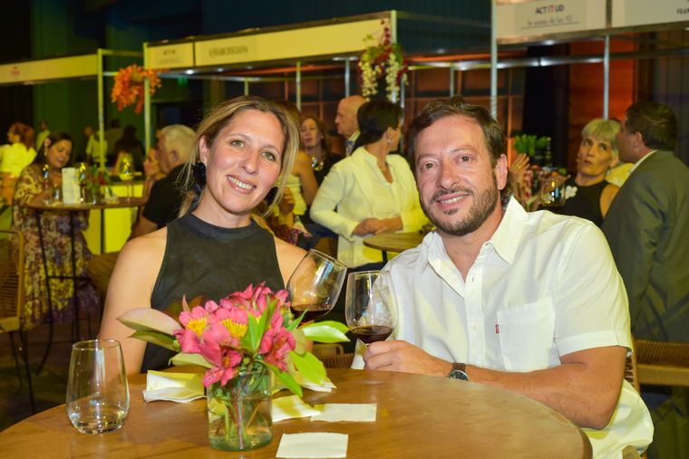 Evangelina Barroso y Alejandro Alba. Evangelina Barroso y Alejandro Alba.