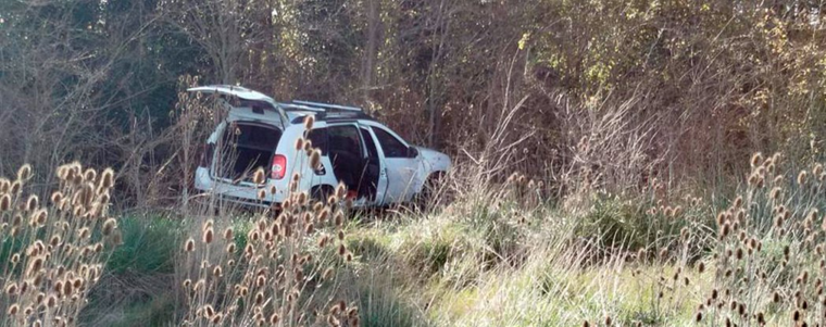 La Policía de Quequén encontró la camioneta a la vera de la ruta