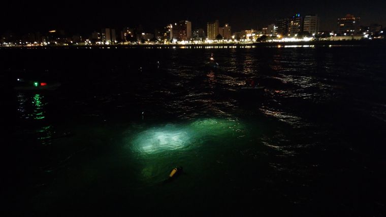 El Via Crusis submarino es una tradición de Semana Santa en la ciudad de Puerto Madryn.