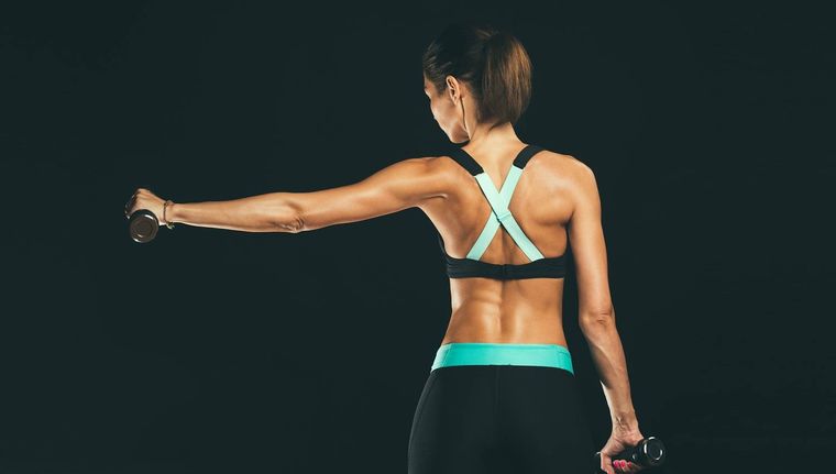 Cuáles son los ejercicios claves para fortalecer nuestra espalda (Shutterstock).