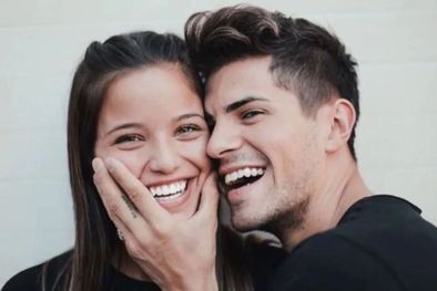 Tres fotos hot de la pareja se viralizaron en emdiod el escándalo. / Archivo