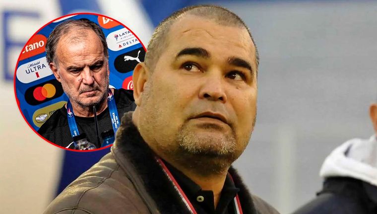 Chilavert aprovechó el envión para pegarle a Bielsa. Foto: Archivo y @Uruguay