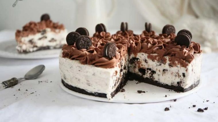 Te retamos a que mires esta imagen de tarta oreo sin tentarte ¡será imposible!