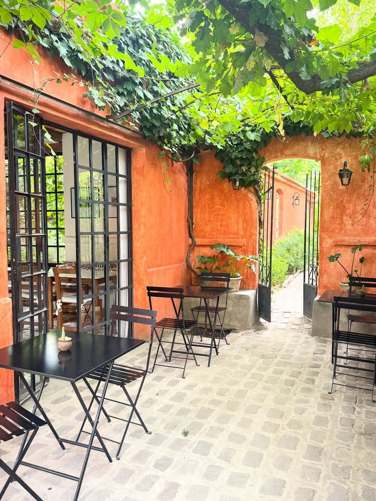 Postal de Finca Adalgisa, un hotel boutique escondido en pleno “Chacras de Coria”, Mendoza. Foto: @fincaadalgisa en Instagram. Postal de Finca Adalgisa, un hotel boutique escondido en pleno “Chacras de Coria”, Mendoza. Foto: @fincaadalgisa en Instagram.