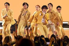 BTS llevó el K-pop al gran público occidental con éxitos como Dynamite y Butter.