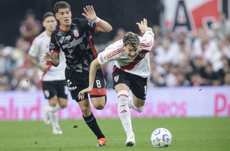 River Plate enfrentará a Barracas Central el próximo lunes 12 de mayo. La última vez que se enfrentaron, el año pasado, el Millonario goleó 3-0 en el Monumental. Foto: Fotobaires
