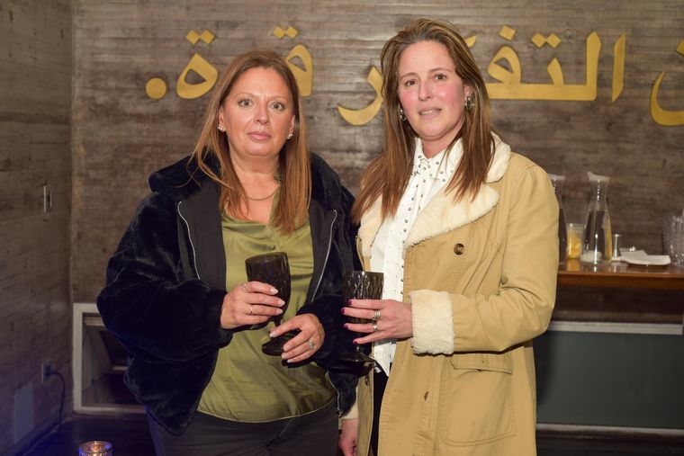 Elisa Ferrero y Natacha Magnien. Elisa Ferrero y Natacha Magnien.