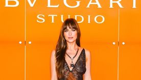 Sensual y clásico, así se define el vestido tendencia del momento Foto: Instagram