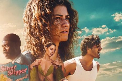 La primera imagen oficial de la serie. La primera imagen oficial de la serie.