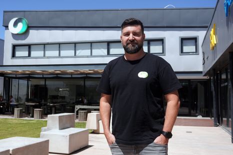 Roberto Tato Burgos es parte del equipo de Espacio Lodo, el innovador espacio mendocino que busca soluciones para el agro. Foto: Rodrigo DAngelo / MDZ