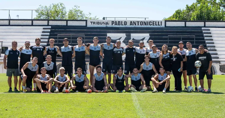 El plantel del Lobo despidió el año. El plantel del Lobo despidió el año. 