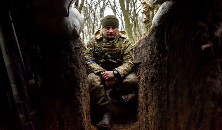 tropas ucranianas Las tropas ucranianas ofrecen a veces otro tipo de noticias. Foto: Efe.