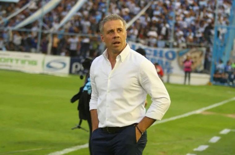 Pusineri dejó de ser entrenador del Ferroviario. @ATOficial