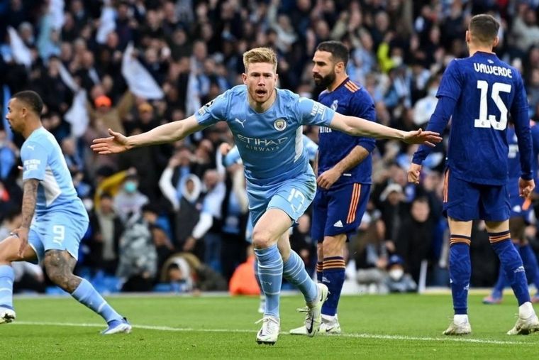 De Bruyne puso el primero, Gabriel Jesus aumentó y el Manchester City está aplastando al Real Madrid.