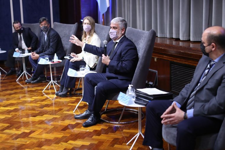 Foto: Twitter: @RobertoFeletti