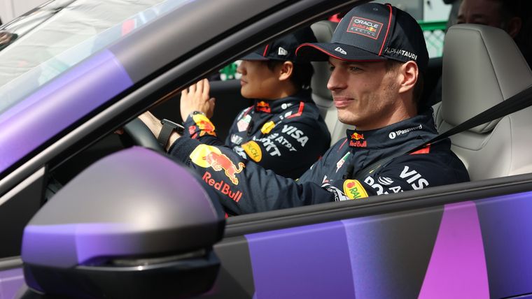 Max Vertstappen y Yuki Tsunoda Foto: Honda