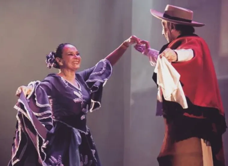 La mujer tuvo una extensa carrera de más de 50 años. La mujer tuvo una extensa carrera de más de 50 años.