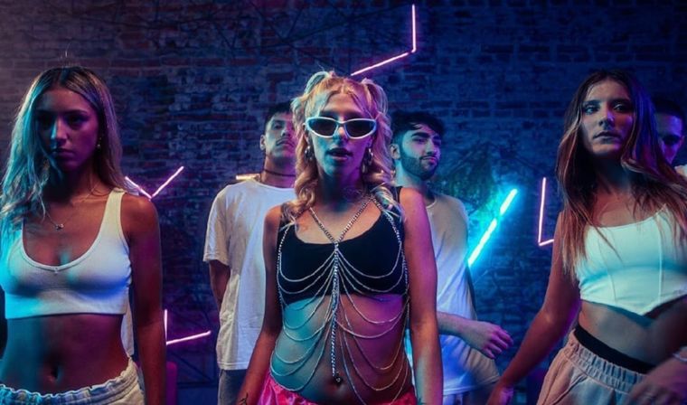 La ex jugadora de Gran Hermano no ha parado de componer canciones desde que salió del reality. Foto: Instagram Camii_lattanzio.