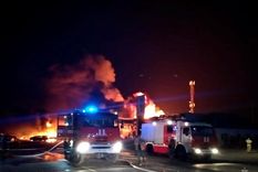 explosión Rusia Todo se iniició con un incendio, que derivó en explosión. Foto: MinisteriodeEmergenciasdeRusia.