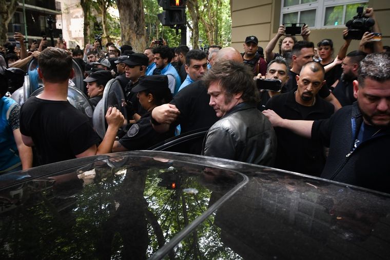 Milei se impone en Córdoba ante Massa en el balotaje Foto: Juan Ignacio Blanco/MDZ