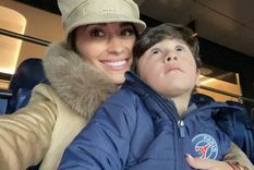Antonela junto al pequeño Ciro en el palco del Parque de los Príncipes Foto: Instagram @antonelaroccuzzo