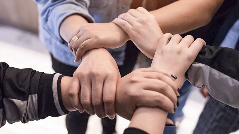 Te contamos de algunas empresas latinoamericanas que lograron tener éxito generando un beneficio a la sociedad y al medioambiente. Foto: Getty Images