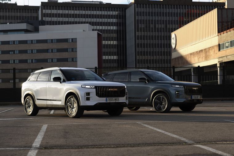 El JAECOO 7 SHS establece un nuevo estándar en el segmento de los SUV híbridos y se ha convertido en la opción ideal para aquellos que buscan una movilidad de calidad y fiable.