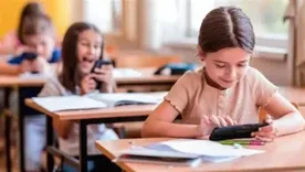 El porcentaje de países que implementaron normas para limitar o prohibir el celular en los colegios trepó del 25% en 2023 a cerca del 60% en 2026.