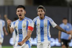 Echeverri volvió a ser fundamental en un nuevo triunfo de Argentina. Foto: EFE Echeverri volvió a ser fundamental en un nuevo triunfo de Argentina. Foto: EFE