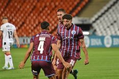 El Tomba viene de un buen triunfo ante NOB. Foto: Santiago Tagua/MDZ El Tomba viene de un buen triunfo ante NOB. Foto: Santiago Tagua/MDZ