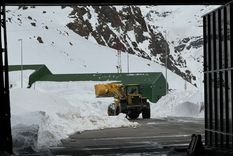 El Paso a Chile se encuentra cerrado para todo tipo de vehículos Foto: Los Libertadores El Paso a Chile se encuentra cerrado para todo tipo de vehículos Foto: Los Libertadores