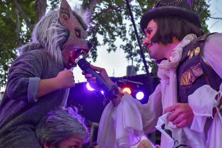 Cientos disfrutaron del Halloween más divertido en la avenida Arístides.