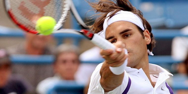 Federer venció a Hanescu y ya está en cuartos de Estoril. Foto: EFE