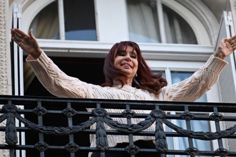 la justicia comenzara a analizar las visitas a cristina kirchner en su prision domiciliaria la justicia comenzara a analizar las visitas a cristina kirchner en su prision domiciliaria