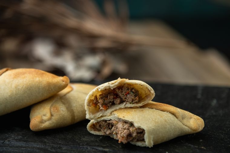 Receta de empanadas árabes fatay perfectas para compartir.