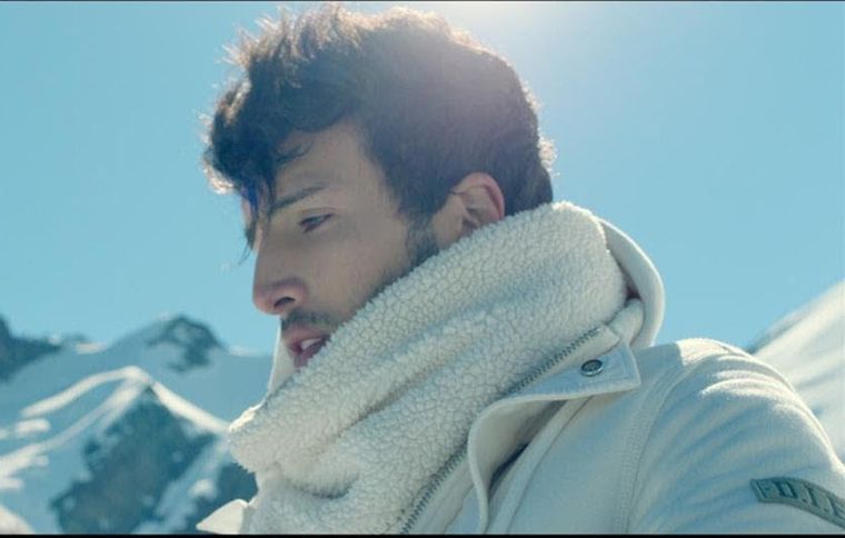 ¿AMOR? POR AHORA LAS VERSIONES NO DEJAN DE CRECER.