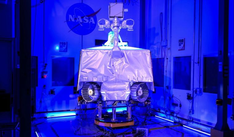 El VIPER de la NASA (abreviatura de Volatiles Investigating Polar Exploration Rover) se encuentra ensamblado. Foto: Dpa.